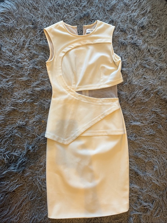Yigal Azrouel Dresses & Skirts - Yigal Azrouel Cream Asymmetric Cutout Sheath Dress